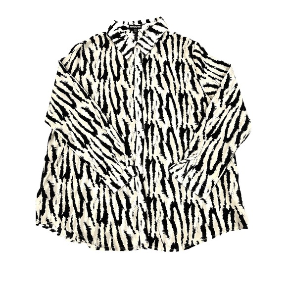 Pretty Little Thing Tops - Pretty Little Thing Oversized Black Zebra Print Shirt Size 12